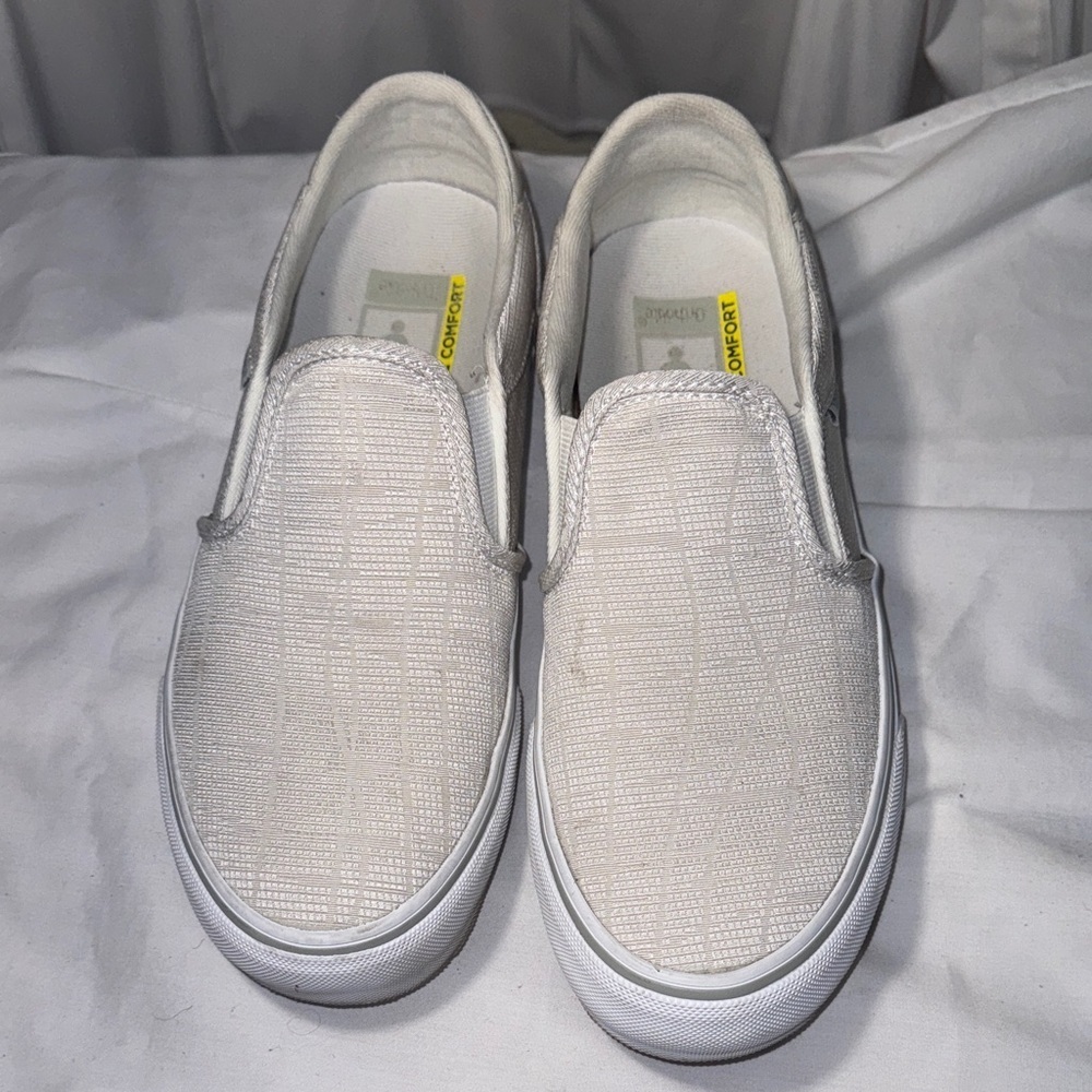 Vans Slip On Shoes Women’s 8.5 Light Gray Comfort Casual Sneakers